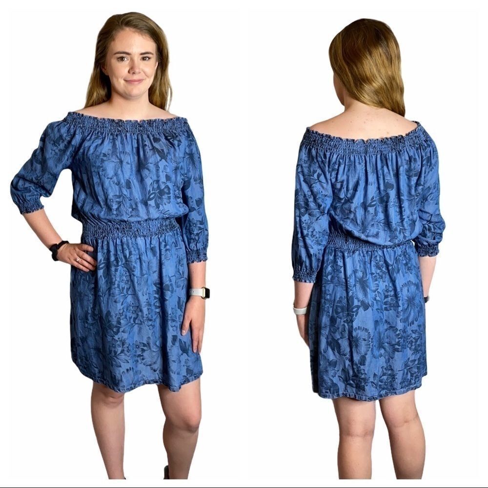Walter Baker Kaiser Dress Blue Large NWOT‎ Floral Smocked Off Shoulder Chambray
